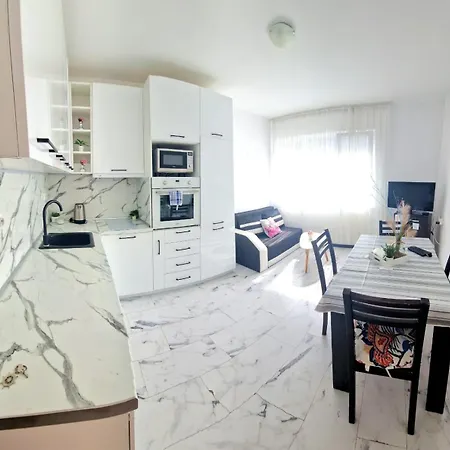 Апартаменты бижу м