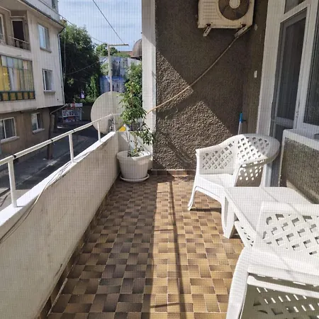 Апартаменты бижу м *