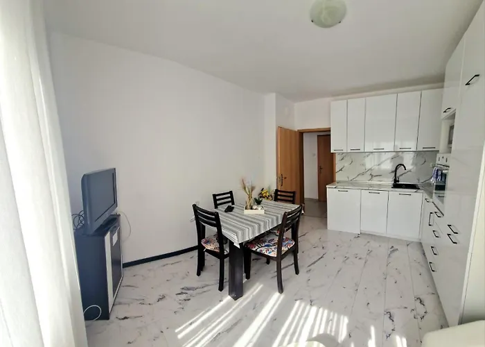 бижу м Apartment Pomorie